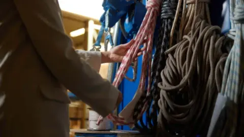 Keuren PBM Keuren van valbeveiliging