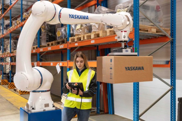 Yaskawa op Empack met hygi&euml;nische robot en depalletizing cobot oplossingen| DID-online.nl